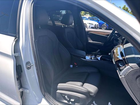 Certified 2023 BMW 540i w/ M Sport Package RWD image 31