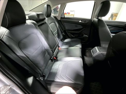 Used 2025 Volkswagen Jetta SEL image 36