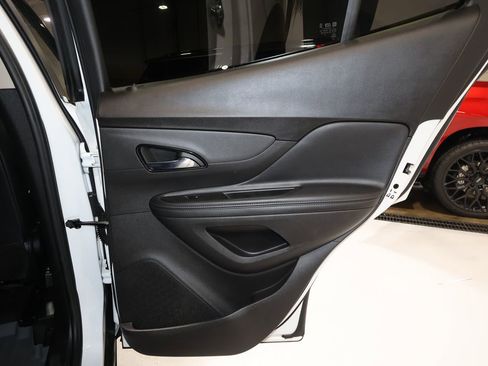 Used 2022 Buick Encore Preferred w/ Safety Package image 19