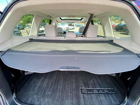 Used 2014 Subaru Forester 2.5i Premium AWD/4WD image 17