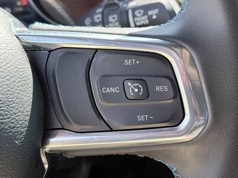 Used 2023 Jeep Wrangler Unlimited Rubicon 4xe AWD/4WD image 15