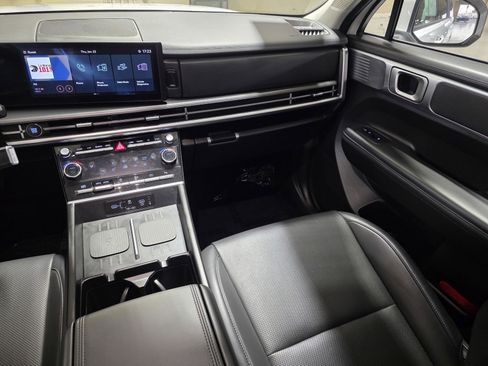 Used 2024 Hyundai Santa Fe SEL image 18