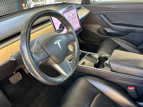 Used 2018 Tesla Model 3 RWD image 10