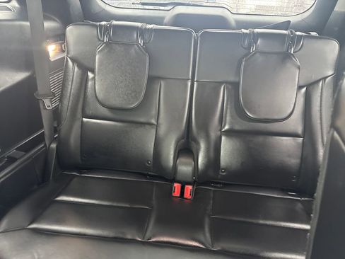 Used 2021 Ford Explorer XLT w/ Equipment Group 202A image 21