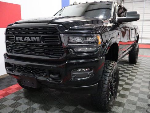 Used 2021 RAM 2500 Limited AWD/4WD image 4