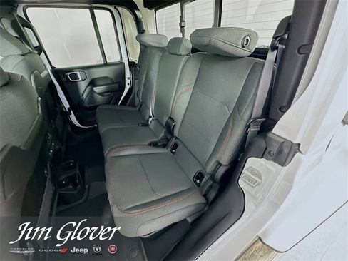 New 2026 Jeep Gladiator Rubicon image 17