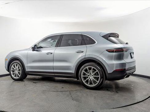 Used 2021 Porsche Cayenne image 5