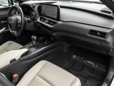 Used 2023 Lexus UX 250h AWD w/ Accessory Package (Z1) image 31