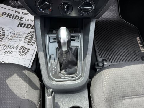 Used 2016 Volkswagen Jetta S FWD image 27