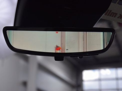 Used 2025 Chevrolet Traverse High Country image 52