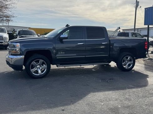Used 2017 Chevrolet Silverado 1500 LT w/ Texas Edition image 4