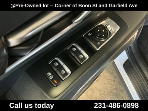 Used 2023 Kia Telluride S AWD/4WD image 16