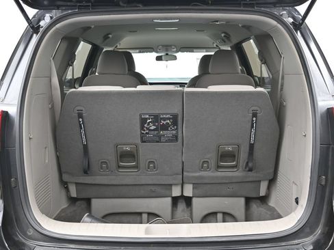 Used 2018 Kia Sedona L FWD image 15