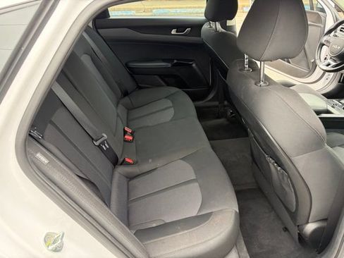 Used 2022 Kia K5 LXS AWD/4WD image 32