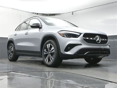 New 2026 Mercedes-Benz GLA 250 image 34
