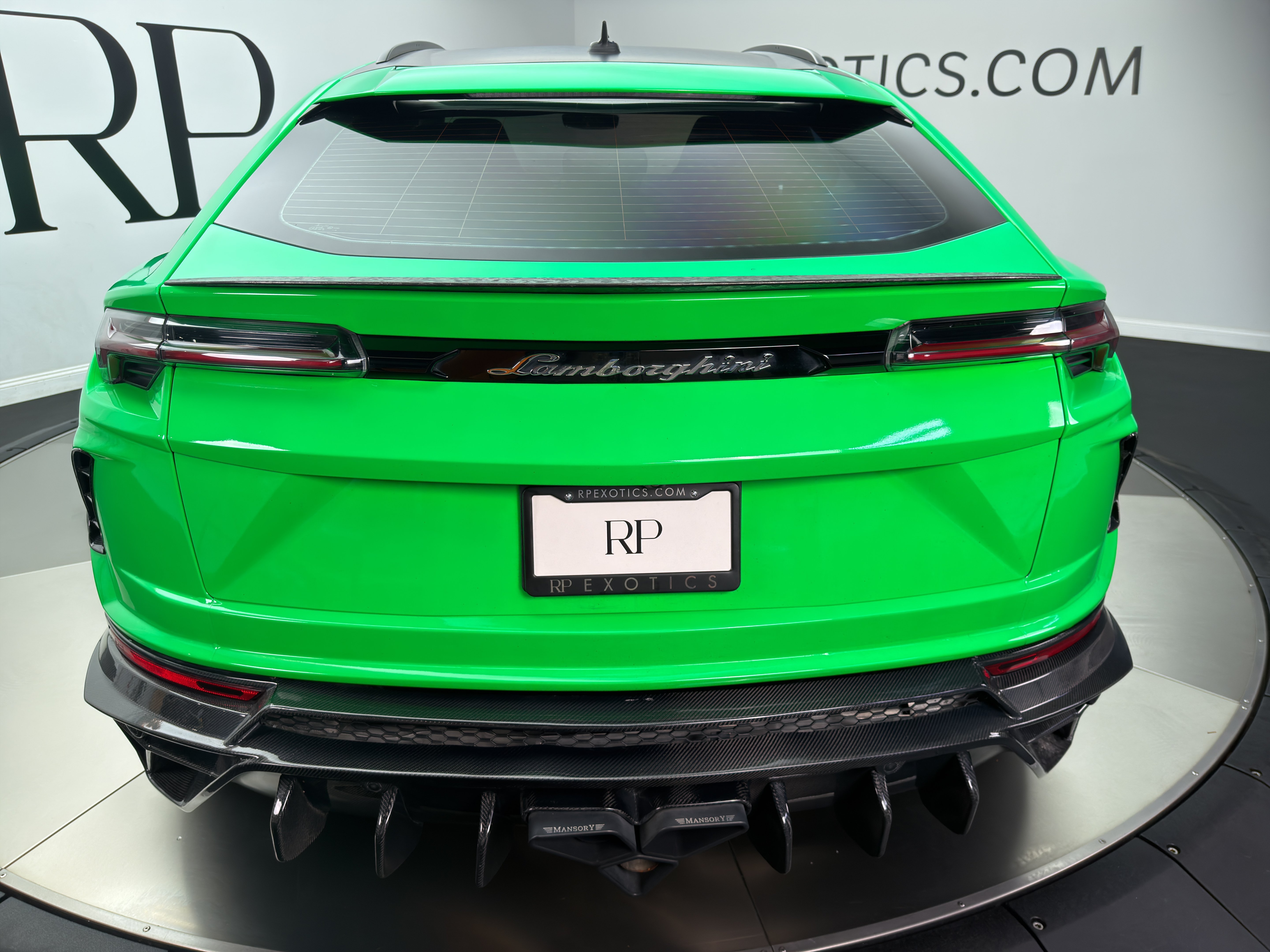 Used 2022 Lamborghini Urus AWD/4WD image 11