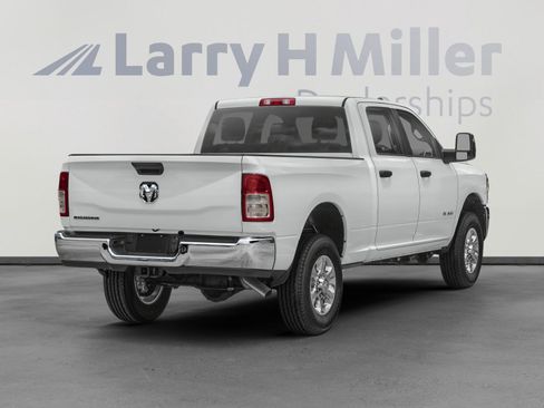 Used 2024 RAM 2500 Big Horn image 2