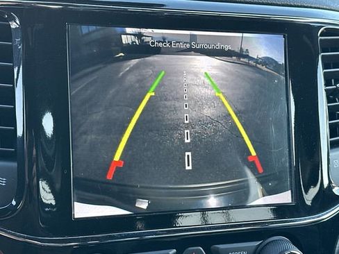 Used 2021 Jeep Grand Cherokee Laredo X image 17