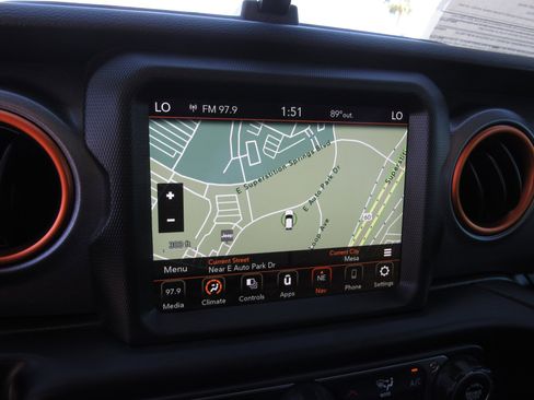 Used 2021 Jeep Gladiator Mojave AWD/4WD image 17