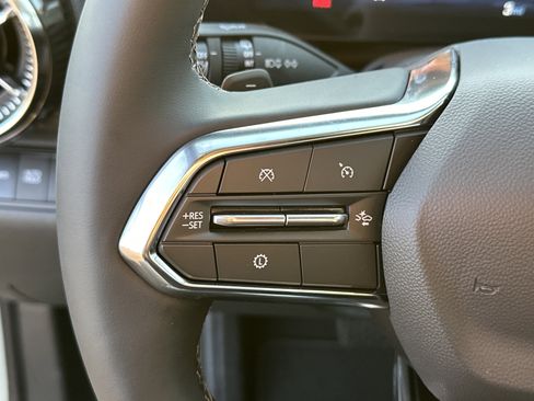 New 2026 Chevrolet Equinox LT w/ Convenience Package II image 10