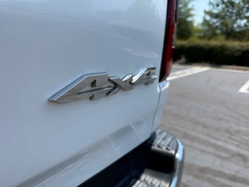 Used 2019 RAM 1500 Limited AWD/4WD image 9