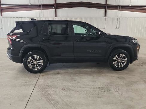 Used 2025 Chevrolet Equinox LT FWD image 6