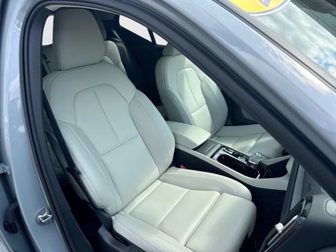 Certified 2026 Volvo XC40 B5 Plus AWD/4WD image 29