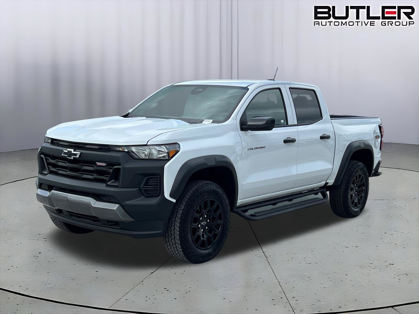 Used 2025 Chevrolet Colorado Trail Boss AWD/4WD image 1
