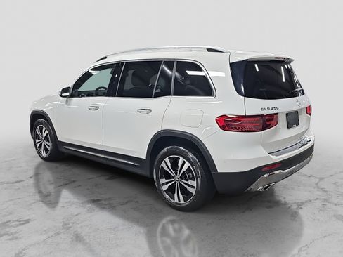 New 2025 Mercedes-Benz GLB 250 image 7
