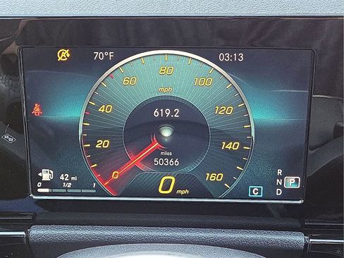 Used 2021 Mercedes-Benz GLA 250 image 28