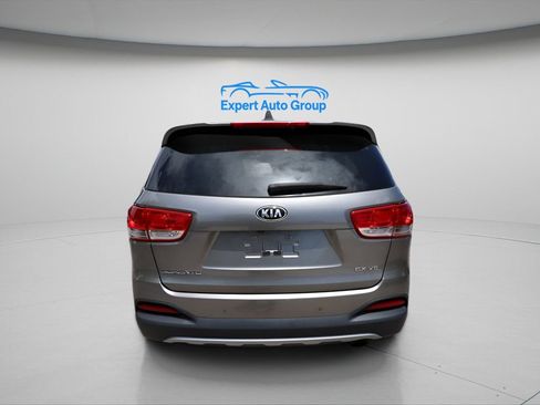 Used 2016 Kia Sorento EX w/ EX Premium Package image 9