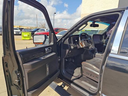 Used 2008 Lincoln Navigator L 4WD image 11