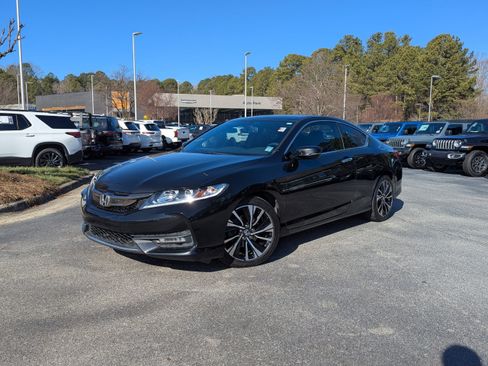 Used 2017 Honda Accord EX-L image 1