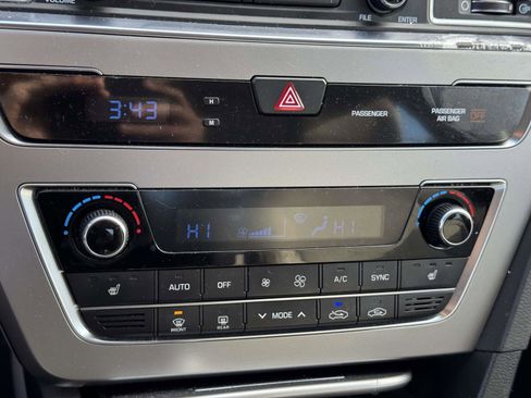 Used 2015 Hyundai Sonata Sport w/ Option Group 03 image 27