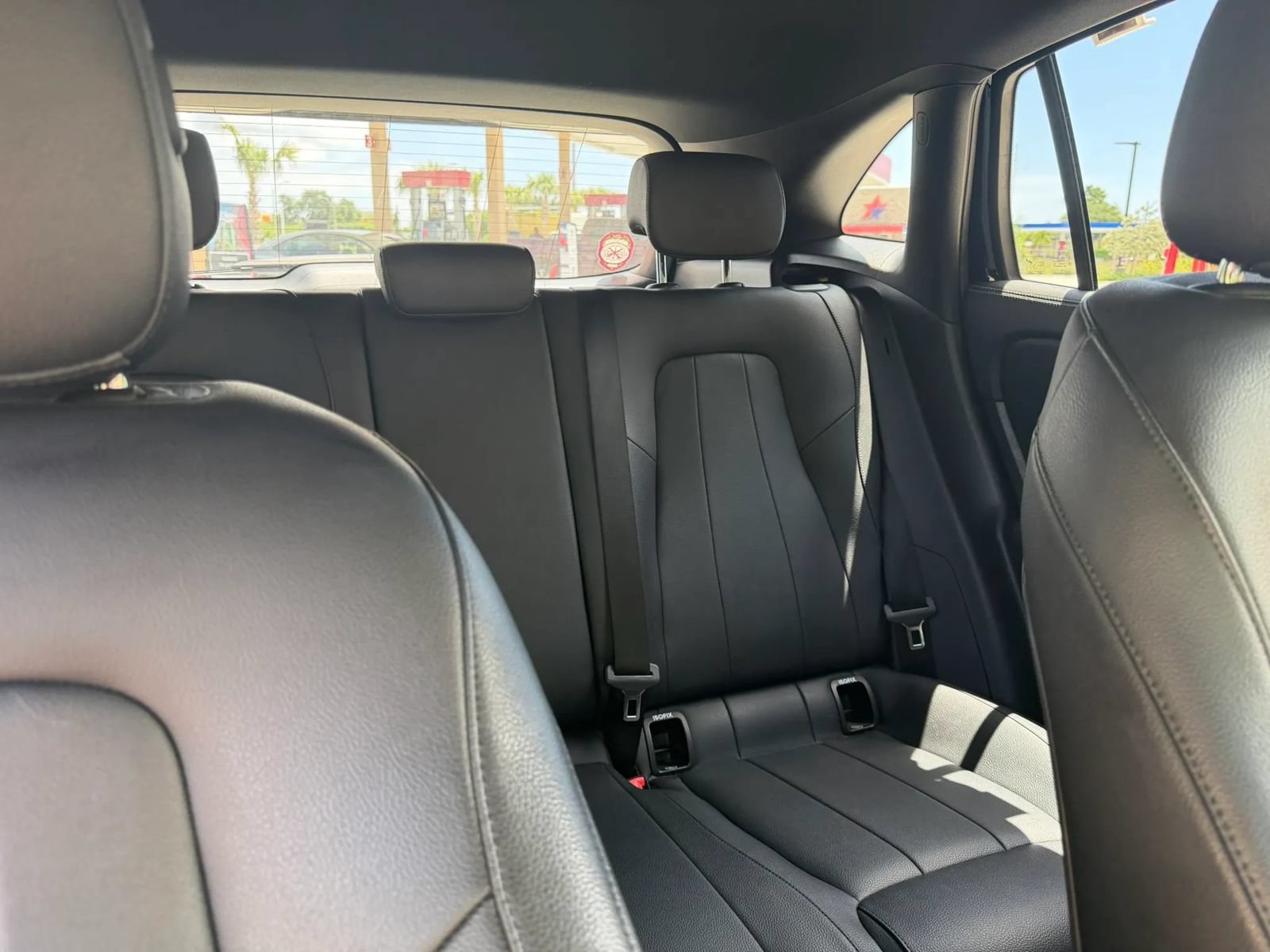 Used 2021 Mercedes-Benz GLA 250 w/ Premium Package image 26