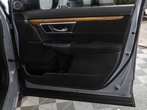 Used 2020 Honda CR-V EX image 41