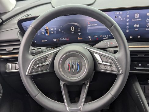 Certified 2024 Buick Envision Avenir image 22