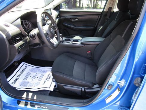 Used 2023 Nissan Sentra SV w/ All-Weather Package FWD image 15