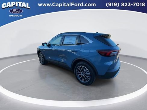 New 2026 Ford Escape SE FWD image 6