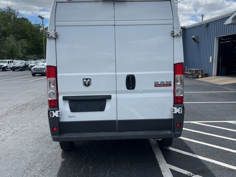 Used 2014 RAM ProMaster 2500 w/ Interior Convenience Group FWD image 4