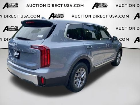 Used 2024 Kia Telluride LX FWD image 25