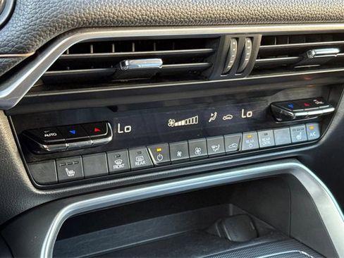 Used 2024 MAZDA CX-90 3.3 Turbo w/ Preferred Package image 24