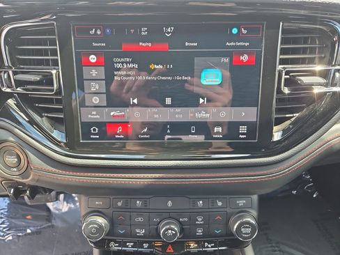 Used 2024 Dodge Durango GT image 25