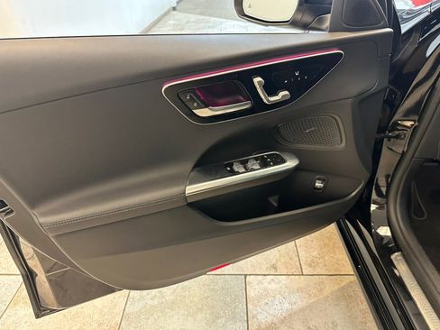 Used 2023 Mercedes-Benz C 300 4MATIC Sedan image 22