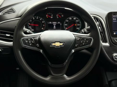 Used 2024 Chevrolet Malibu LS image 18