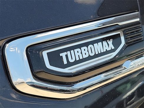 New 2026 GMC Sierra 1500 SLE w/ Preferred Package image 9