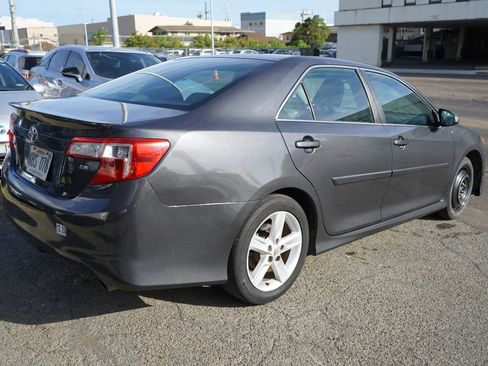 Used 2014 Toyota Camry SE FWD image 20