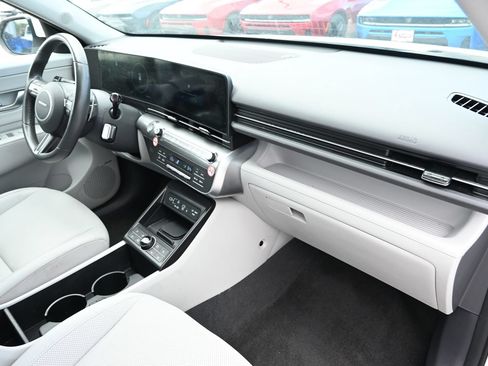 Used 2024 Hyundai Kona Limited AWD/4WD image 37