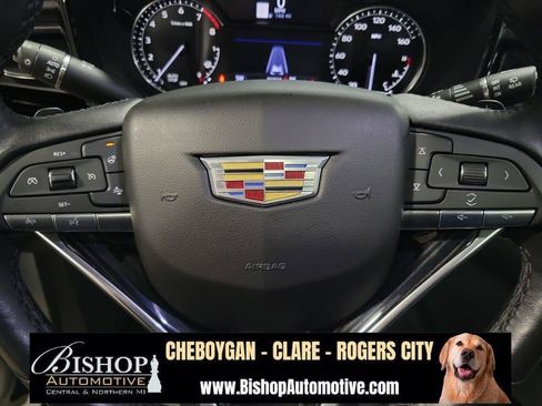 Used 2020 Cadillac XT6 Premium Luxury image 25