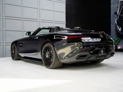 Used 2018 Mercedes-Benz AMG GT Roadster w/ Lane Tracking Package image 21